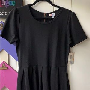 NWT SIZE XL LULAROE AMELIA DRESS